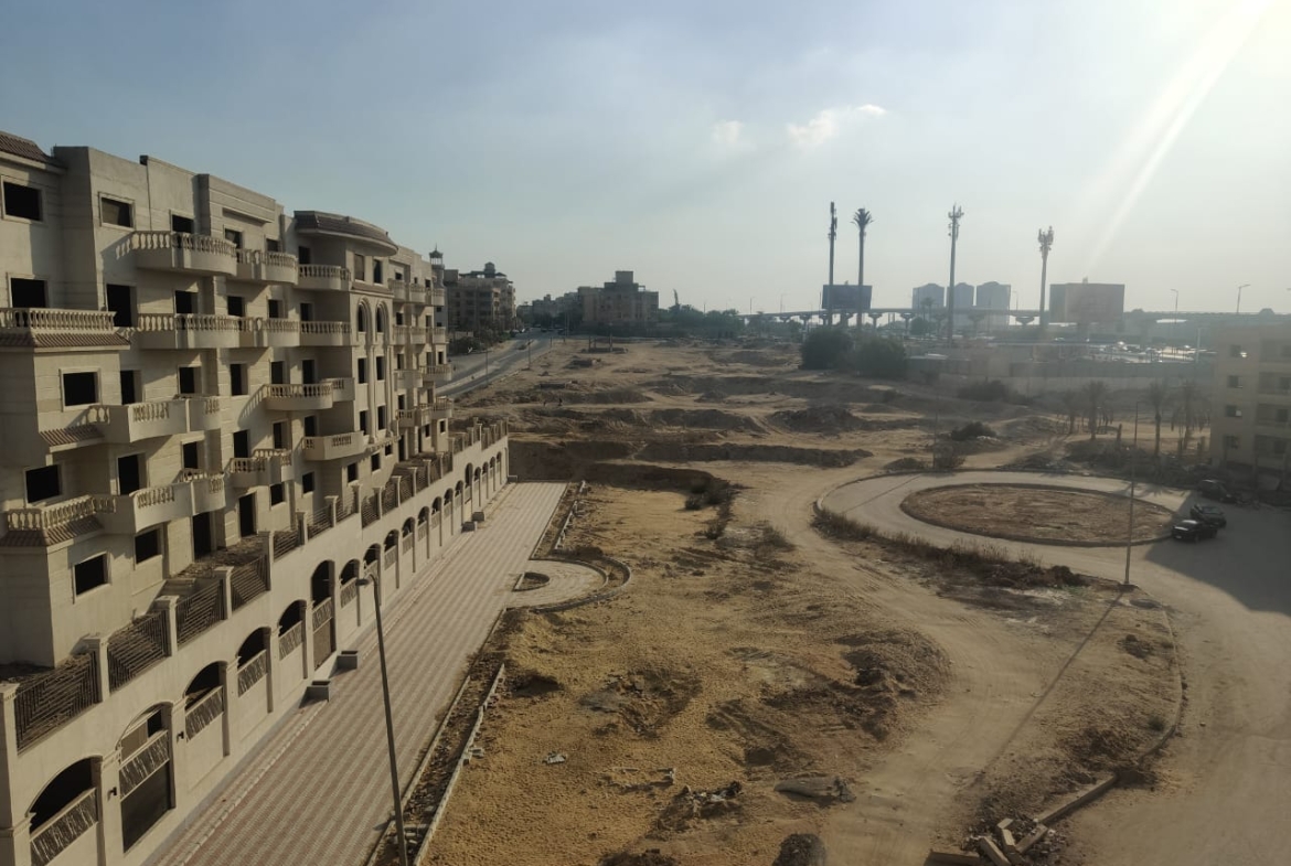 e0434403-948d-458e-b12d-ad510944bdc3